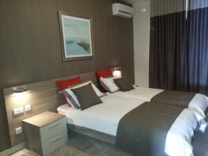 P_001326_42-Strand-bedroom2-300x