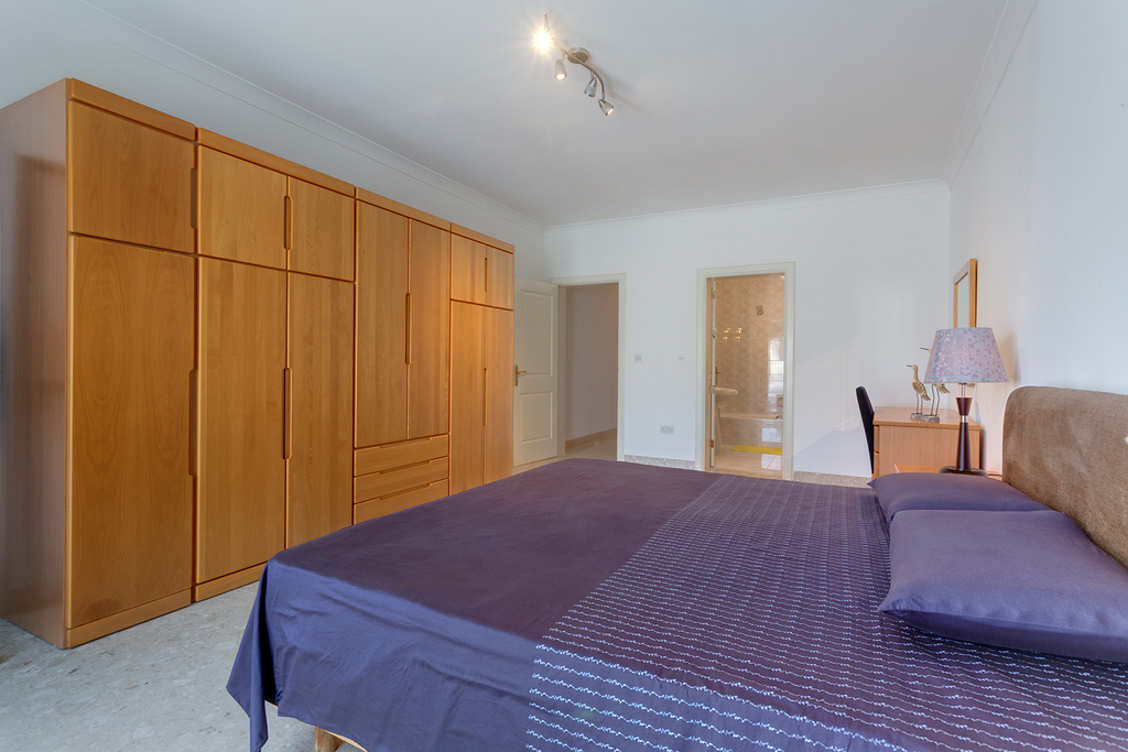 Sliema, Furnished Apartment's Image 8
