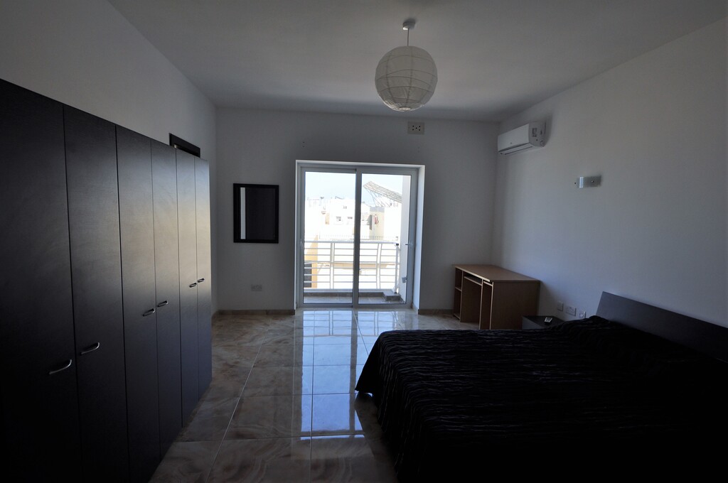 Pembroke, Furnished Apartment's Image 4