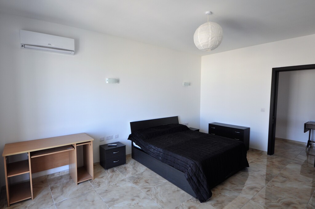 Pembroke, Furnished Apartment's Image 3