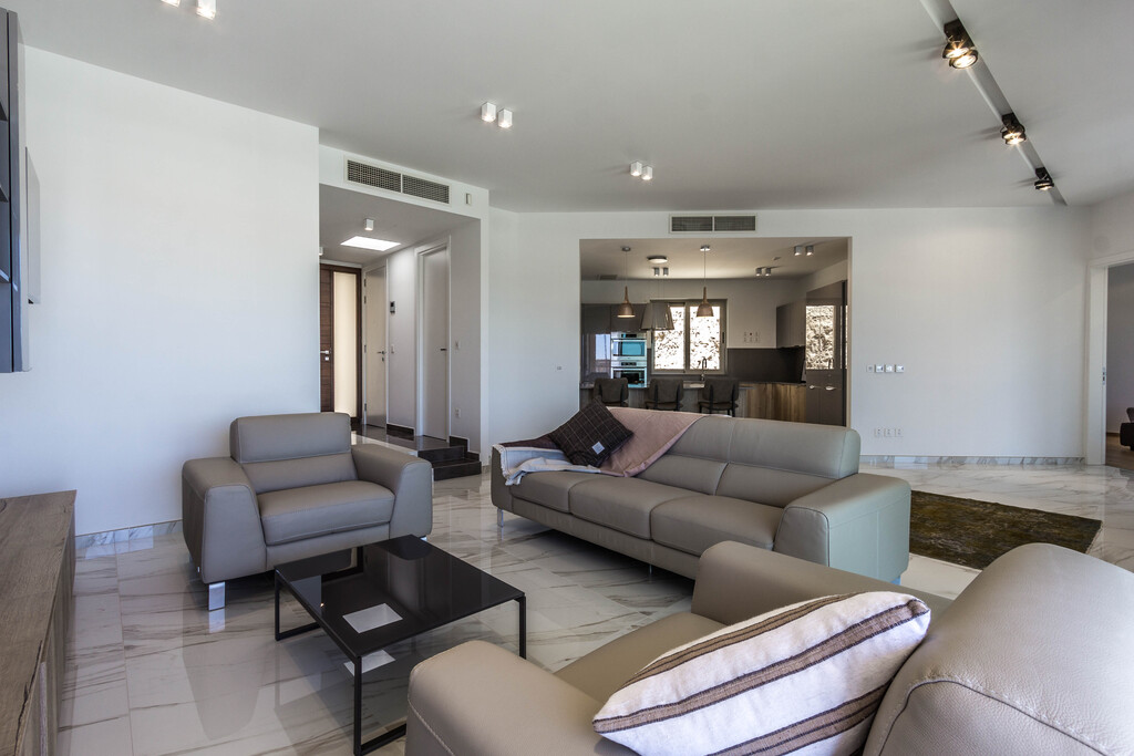 Portomaso Finished Apartment's Image 3