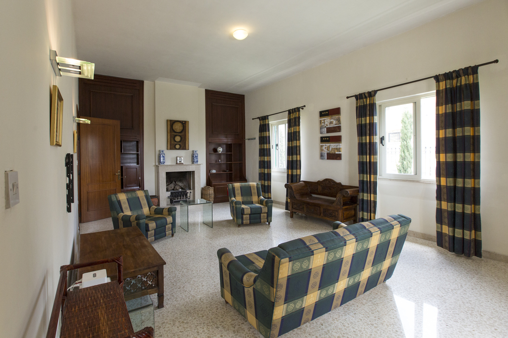 Iklin, Furnished Detached Villa's Image 11
