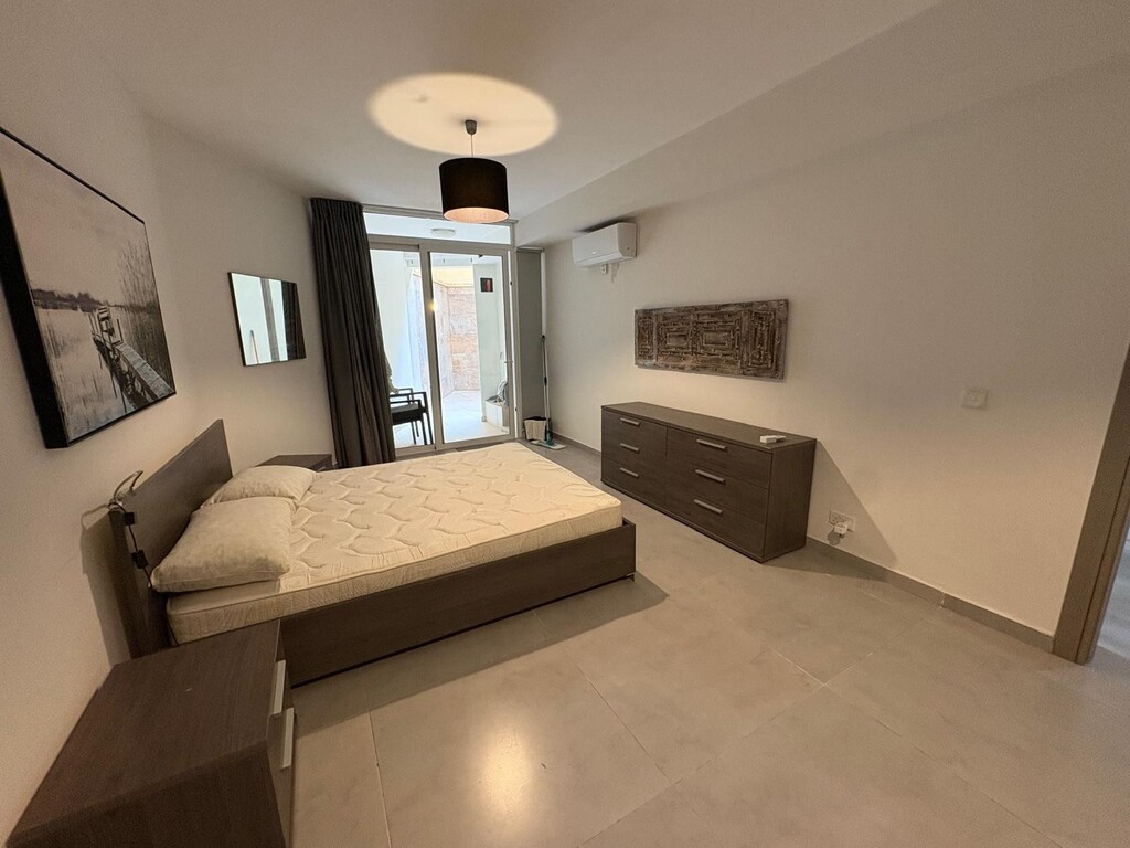 Sliema, Furnished Apartment's Image 5
