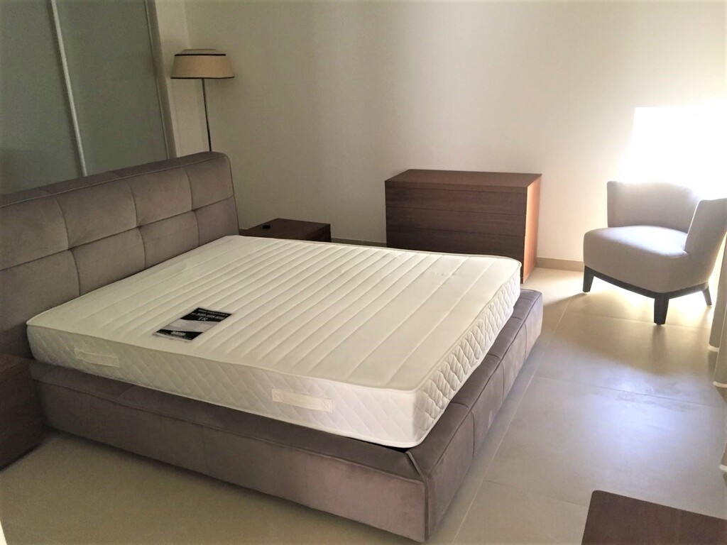 Sliema, Furnished Penthouse's Image 3