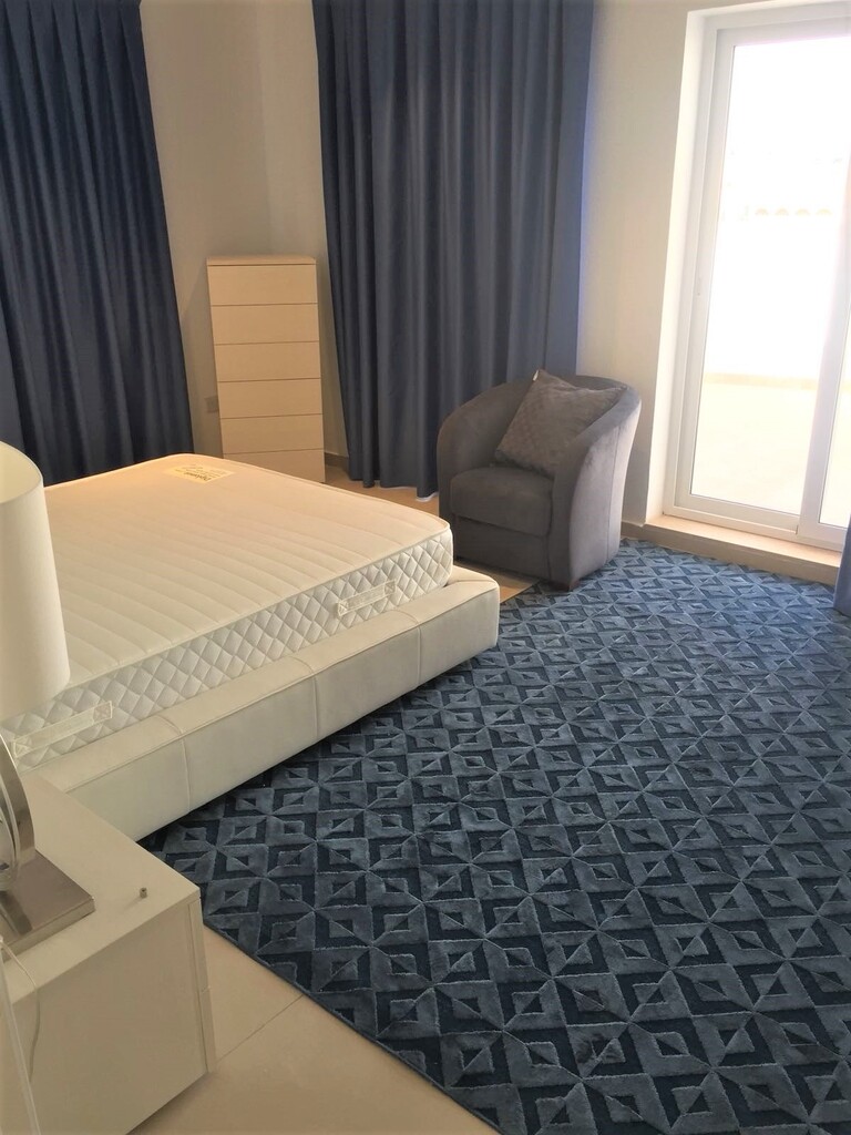 Sliema, Furnished Penthouse's Image 5