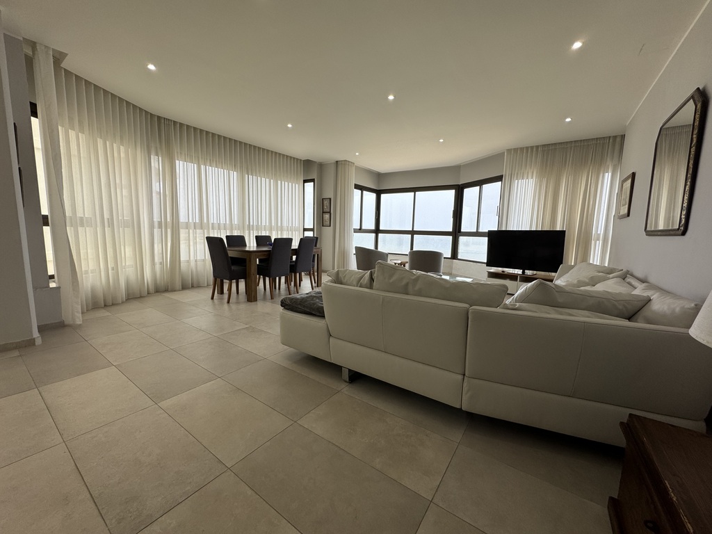 Sliema_apartment_for_rent-safe_area-oyster_christie's