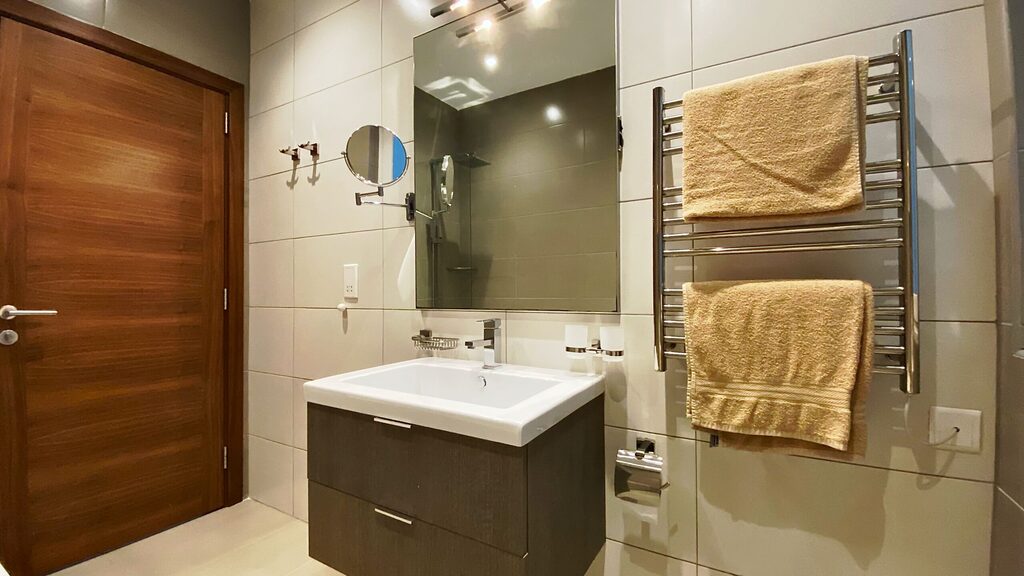 Sliema, Luxury Furnished Apartment's Image 9