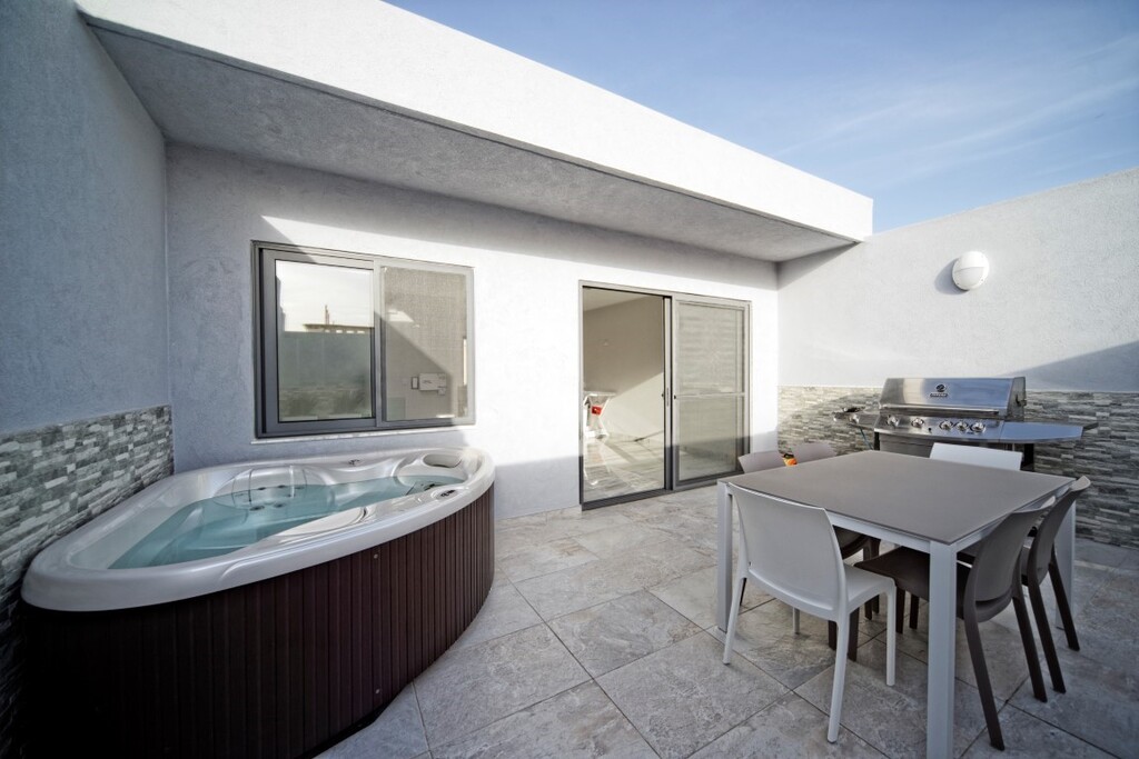 Sliema, Furnished Town House's Image 8