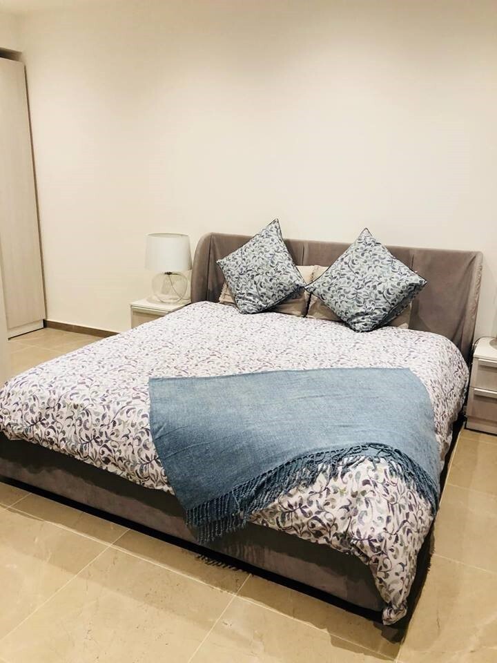 Sliema, Luxury Furnished Penthouse's Image 6