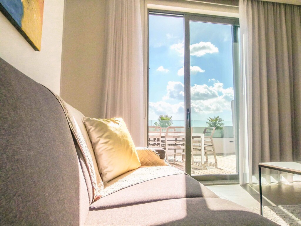 Sliema, Luxury Furnished Penthouse's Image 5