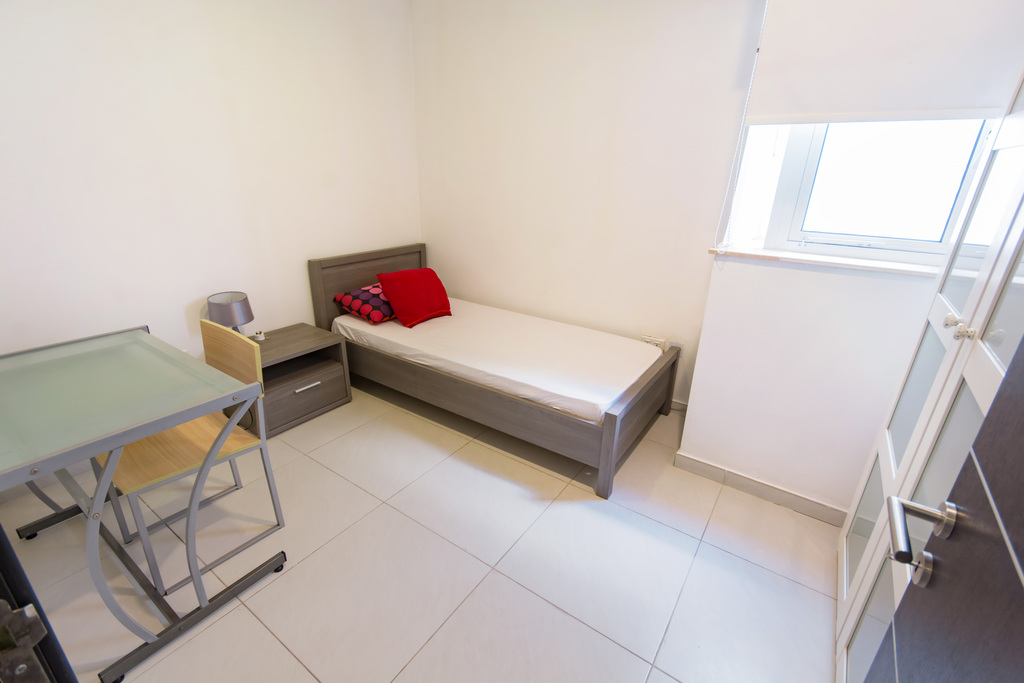 Sliema, Furnished Apartment's Image 5
