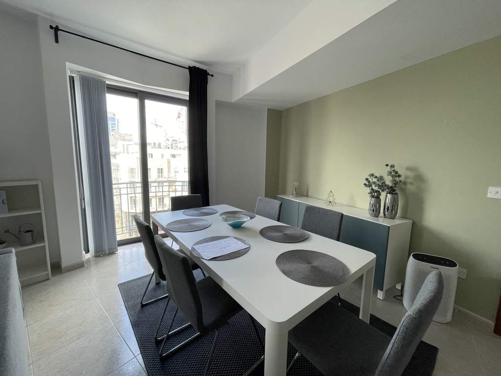 Portomaso, Furnished Apartment's Image 3