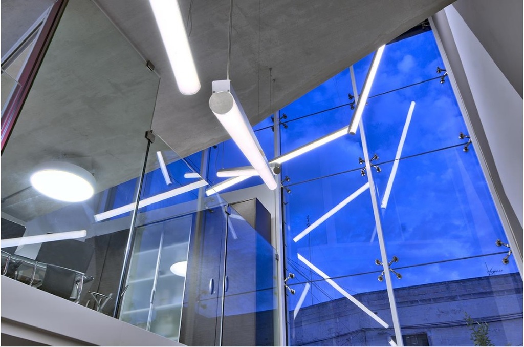 Santa Venera, Fully Equipped Office Block's Image 2