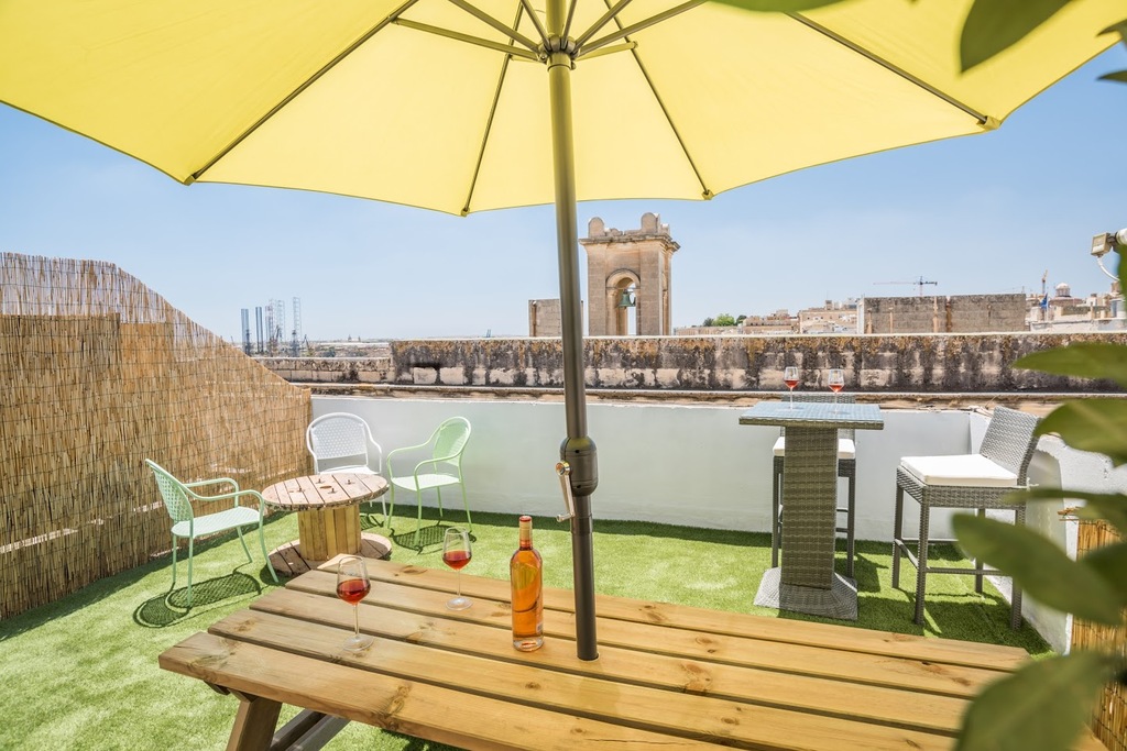 Valletta, Fully Equipped Office's Image 3