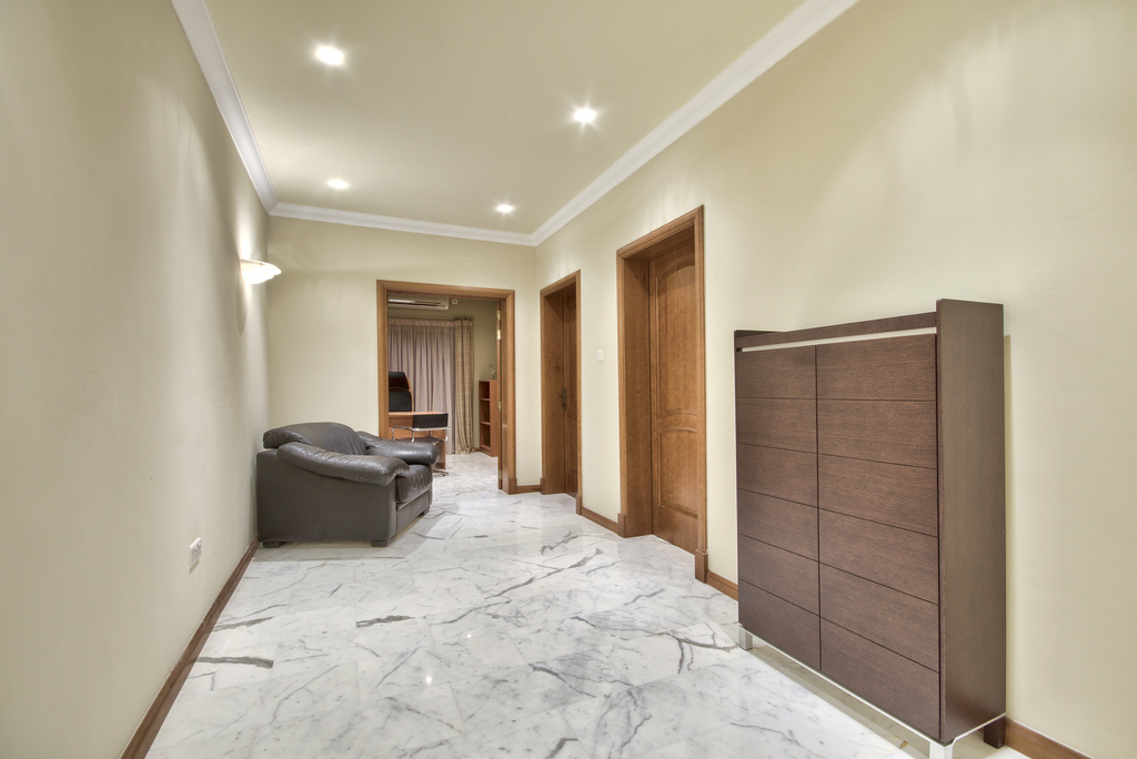 Sliema Luxury Furnished Apartment's Image 17