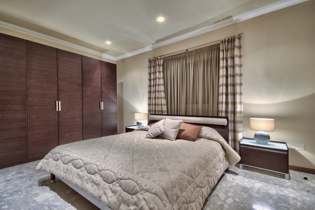 Sliema Luxury Furnished Apartment's Image 18