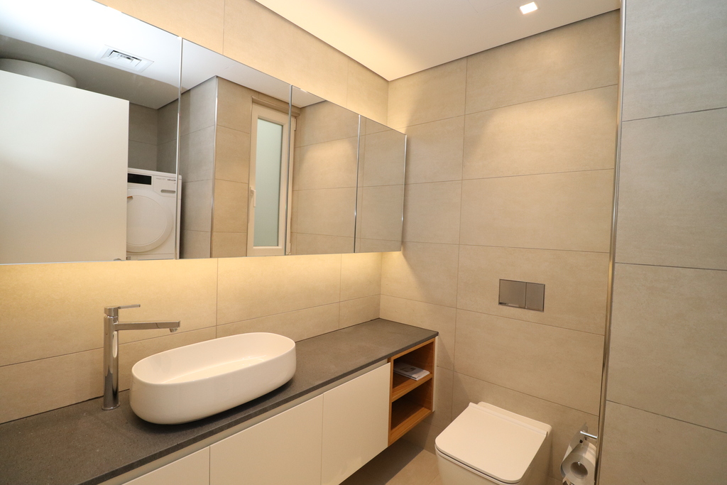 Ibragg, Luxurious Finish Penthouse's Image 13