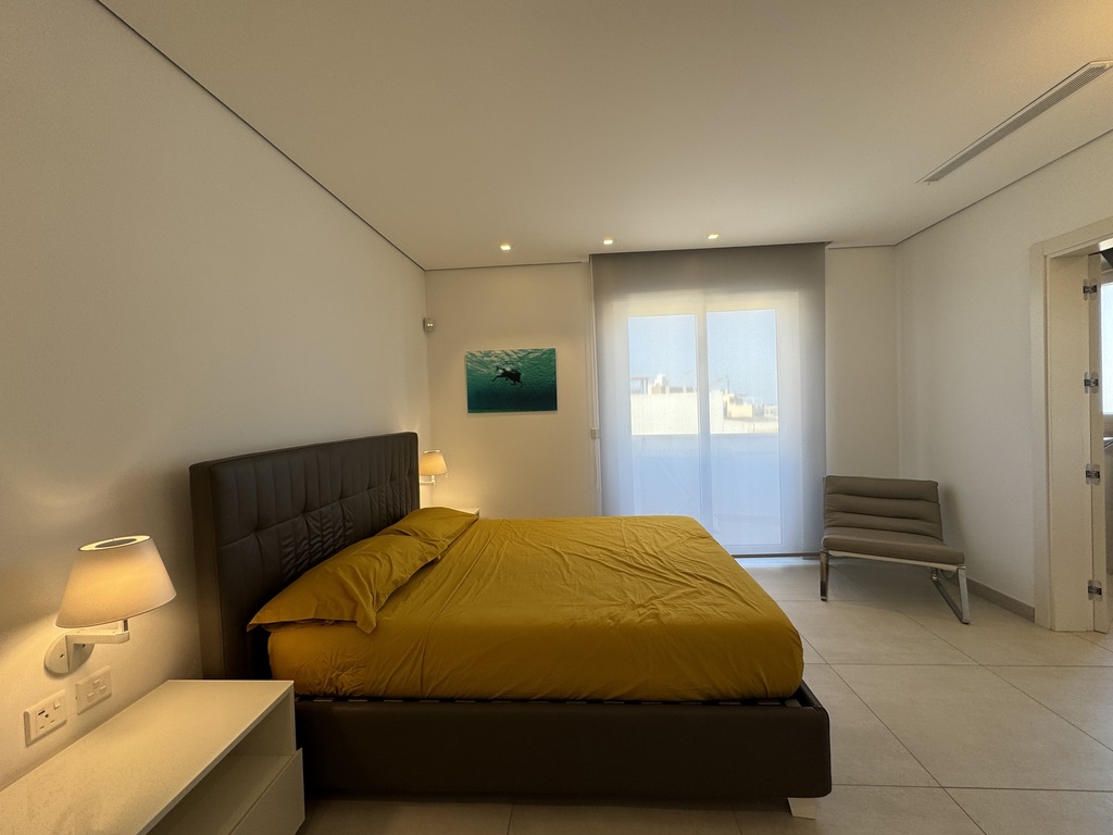 Ibragg, Luxurious Finish Penthouse's Image 9