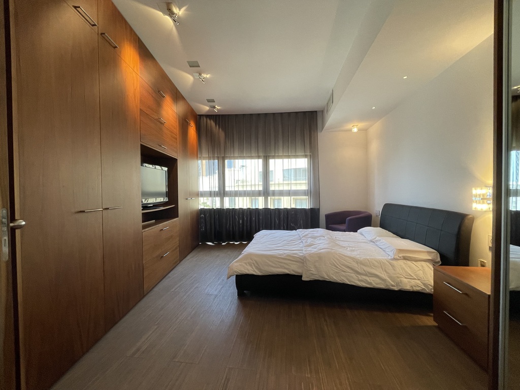 Portomaso Furnished Apartment's Image 6
