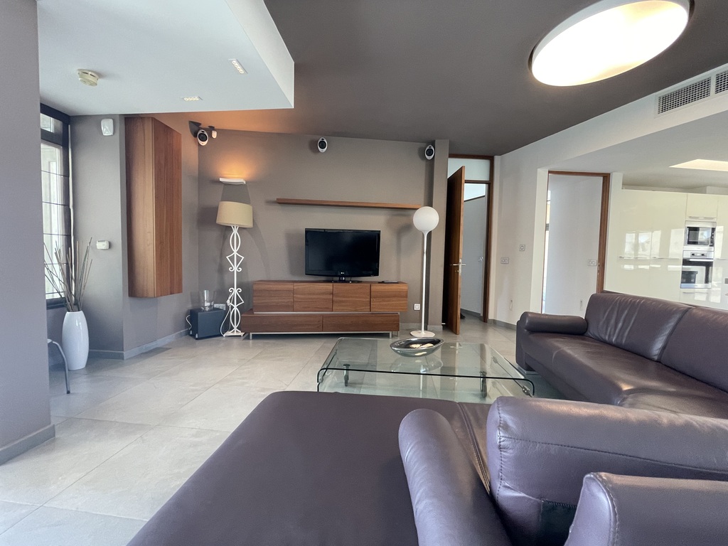 P_002279_Portomaso-apartment-to-
