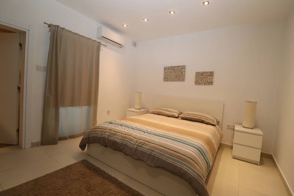 Sliema, Furnished Apartment's Image 9