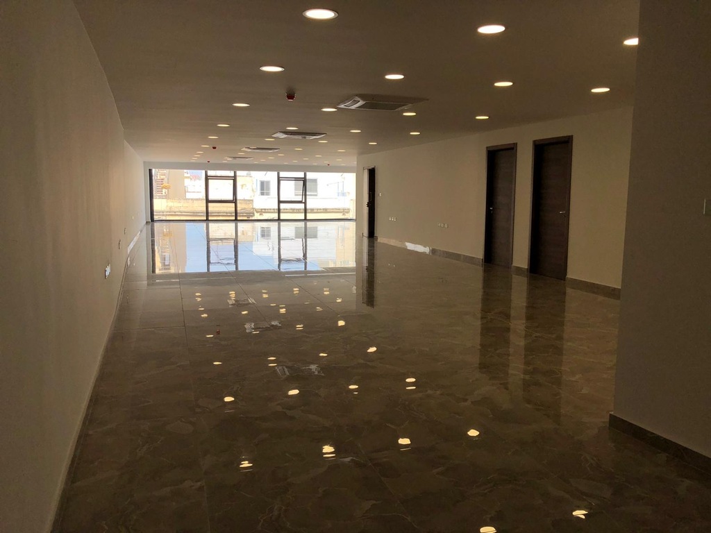 Santa Venera, Finished Office's Image 2