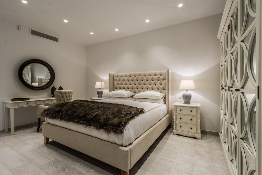 Laguna Portomaso Luxury Furnished Apartment's Image 9