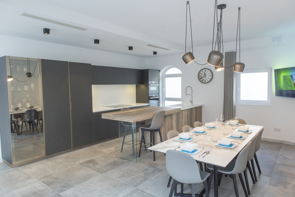 Swieqi, Furnished Semi-detached Villa's Image 5