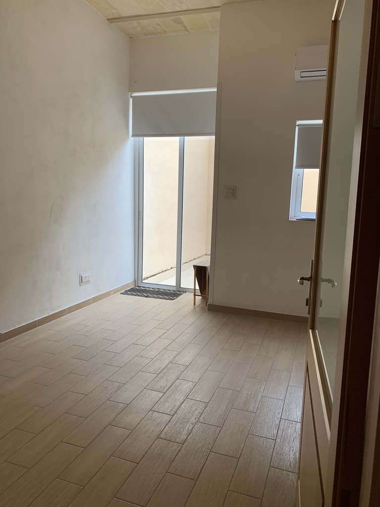 Ta' Xbiex, Finished Office's Image 3