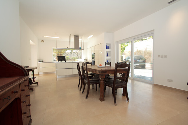Iklin, Furnished House of Character's Image 8