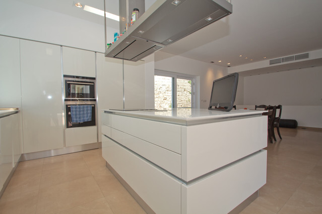 Iklin, Furnished House of Character's Image 9