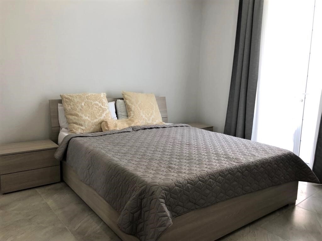 Ta' Xbiex, Furnished Apartment's Image 3
