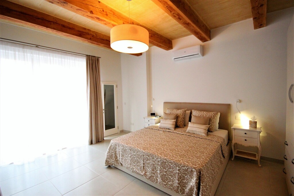 Sliema, Furnished Town House's Image 3
