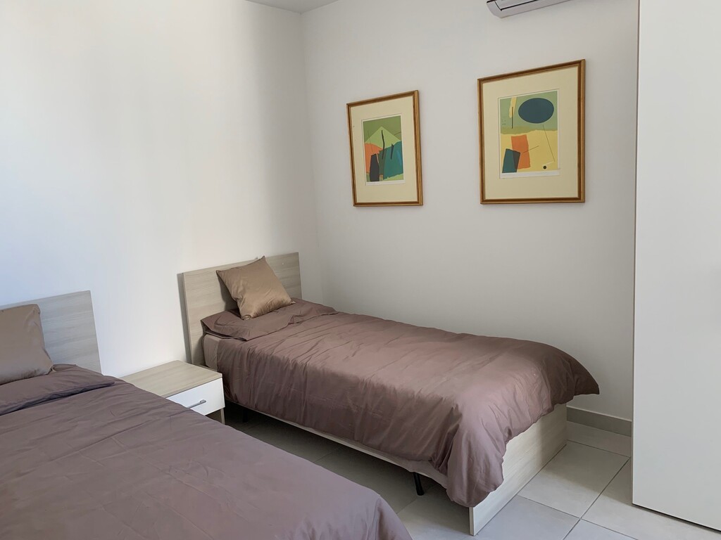 Gzira, Furnished Penthouse's Image 3