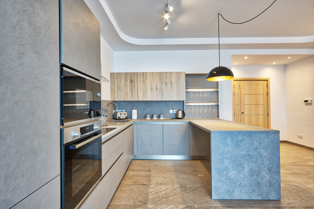 Pendergardens, Furnished Apartment's Image 9