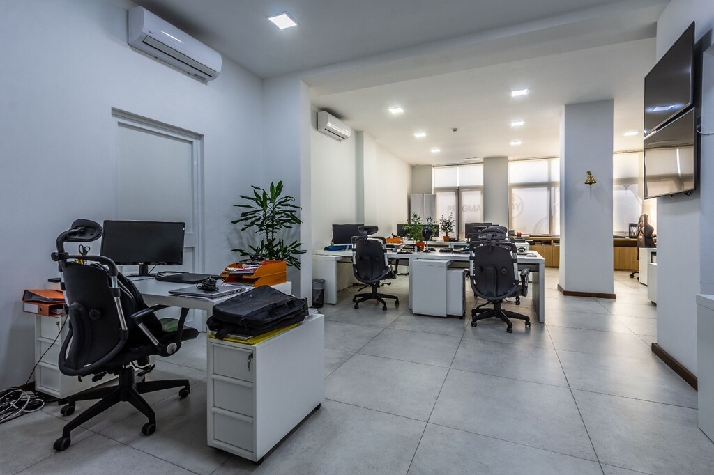 Sliema, Fully Equipped Office's Image 15