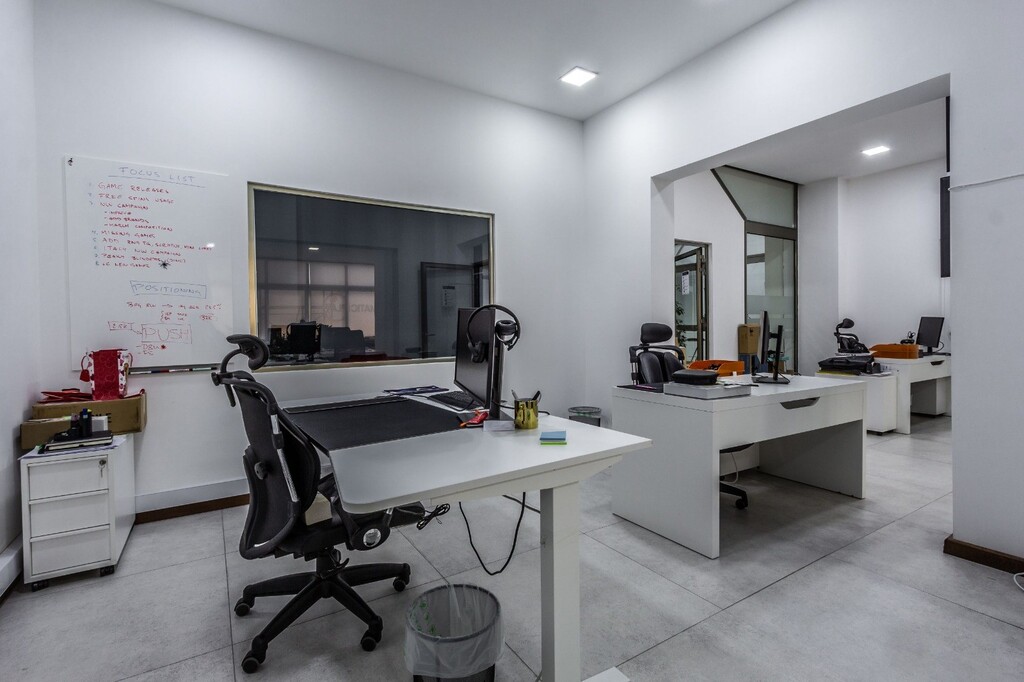 Sliema, Fully Equipped Office's Image 16