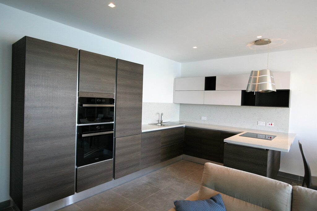 P_002877_6_Kitchen_(1).jpg