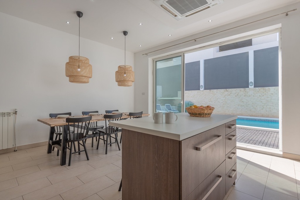 Ibragg Furnished Semi-detached Bungalow's Image 10