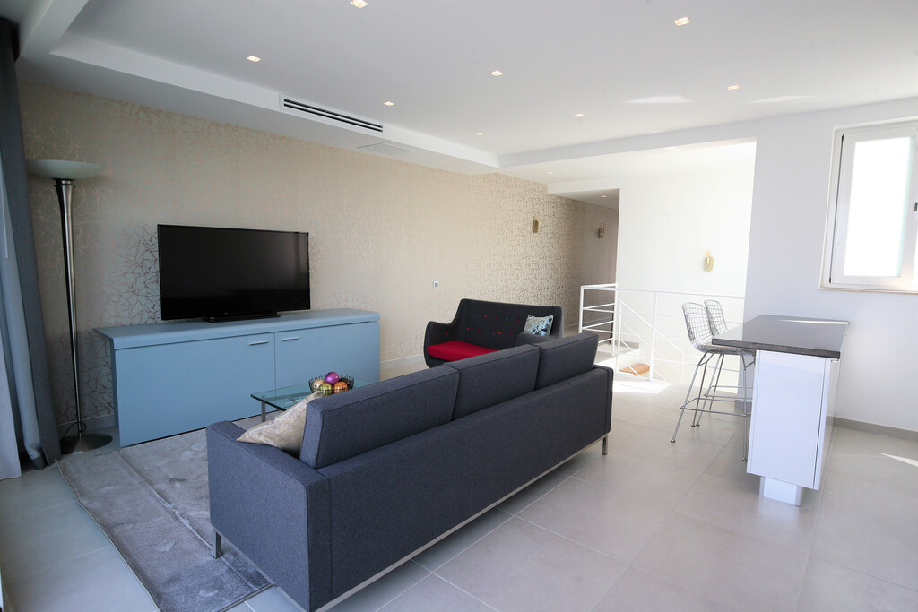 Sliema, Furnished Penthouse's Image 4