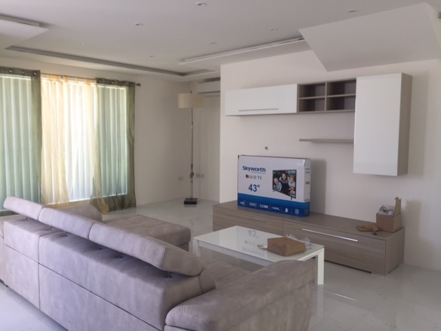 Ibragg, Furnished Semi-detached Villa's Image 3