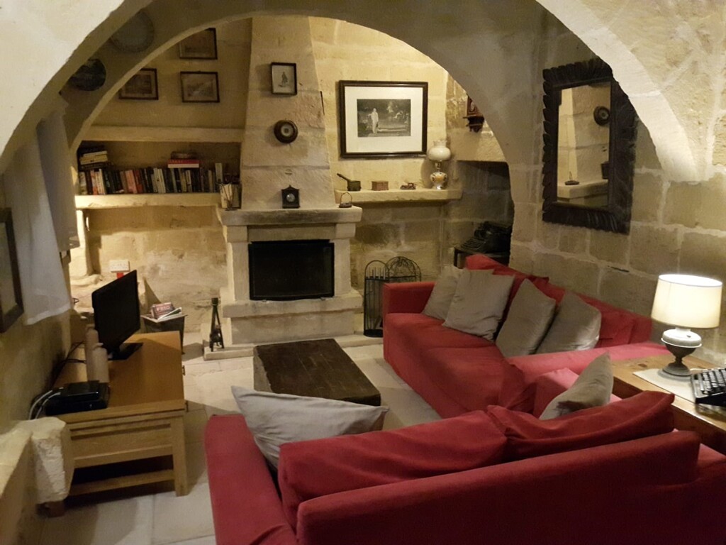 Gharb (Gozo), Furnished Farmhouse's Image 12