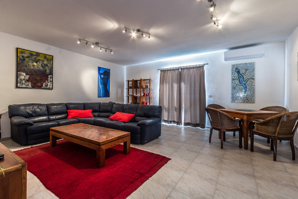 Sliema, Furnished Penthouse's Image 7