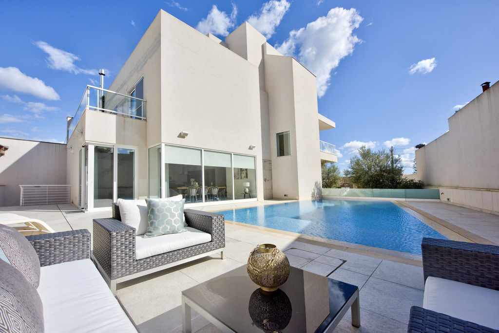 Ibragg, Furnished Semi-detached Villa's Image 16