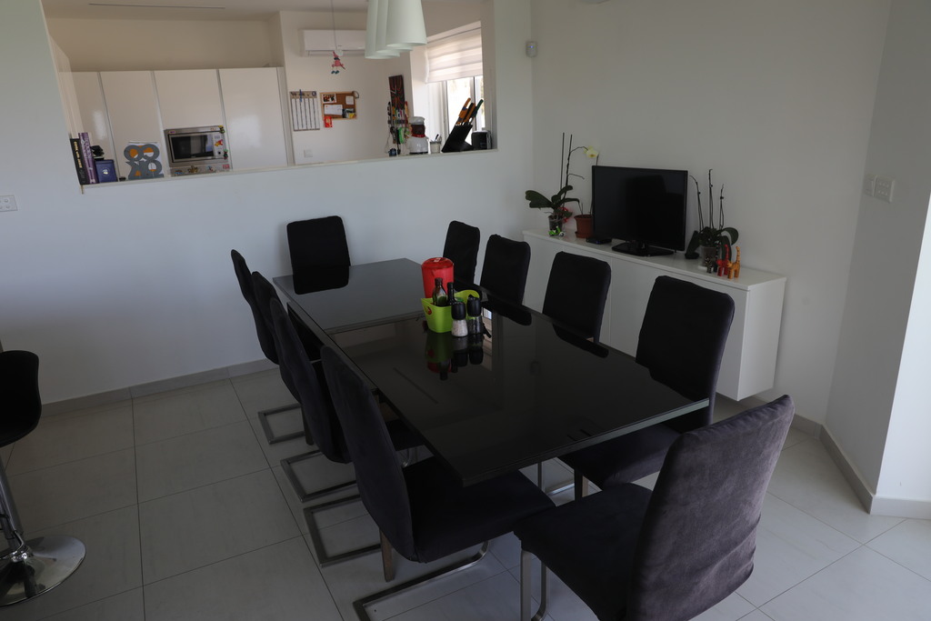 Madliena, Furnished Semi-detached Villa's Image 9
