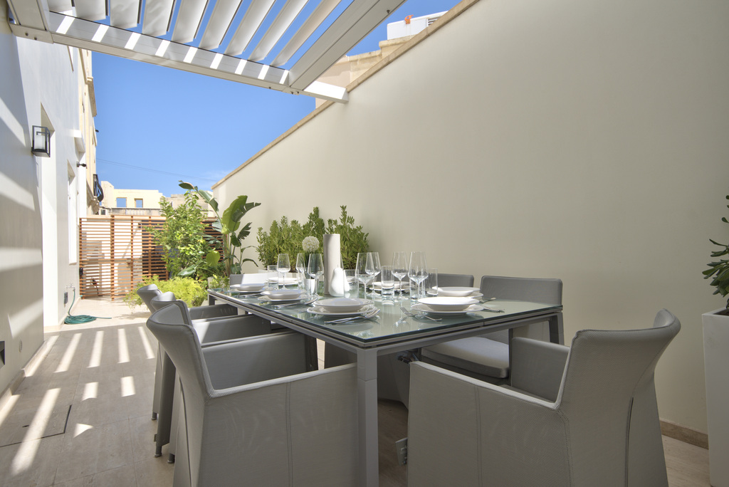 Ta' Xbiex,  Luxury Furnished Villa's Image 19