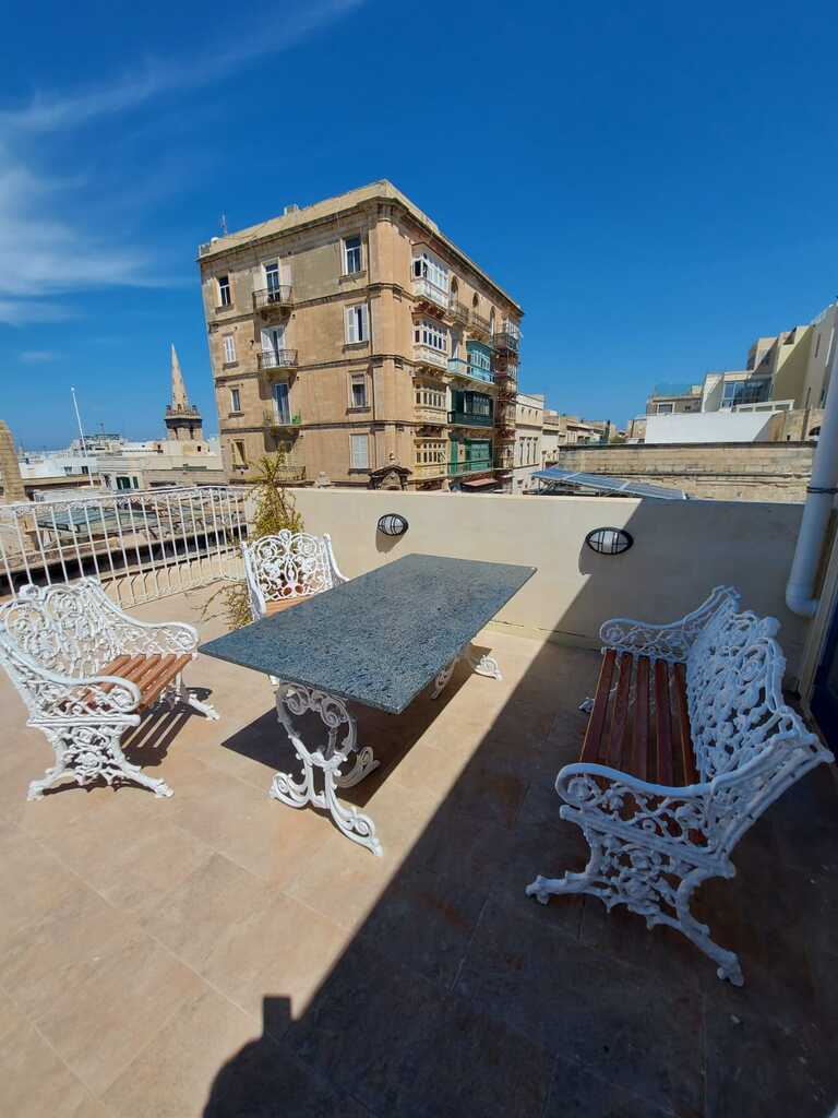 P_003083_Valletta-penthouse-to-l