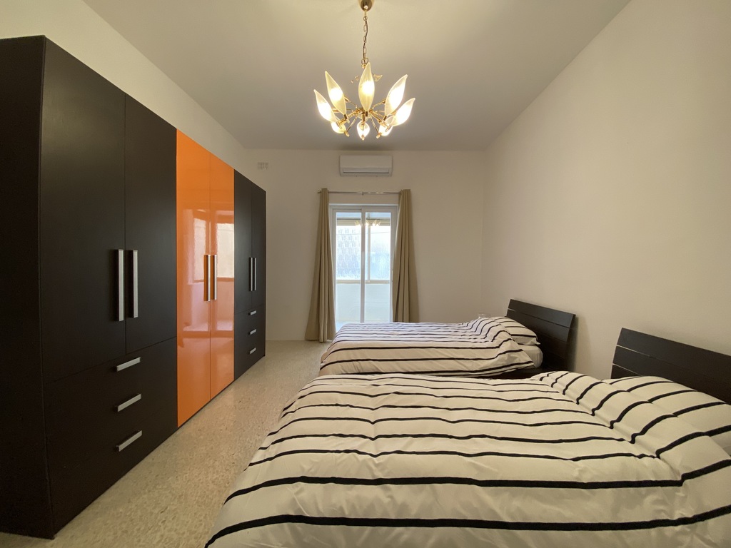 Sliema, Furnished Apartment's Image 6