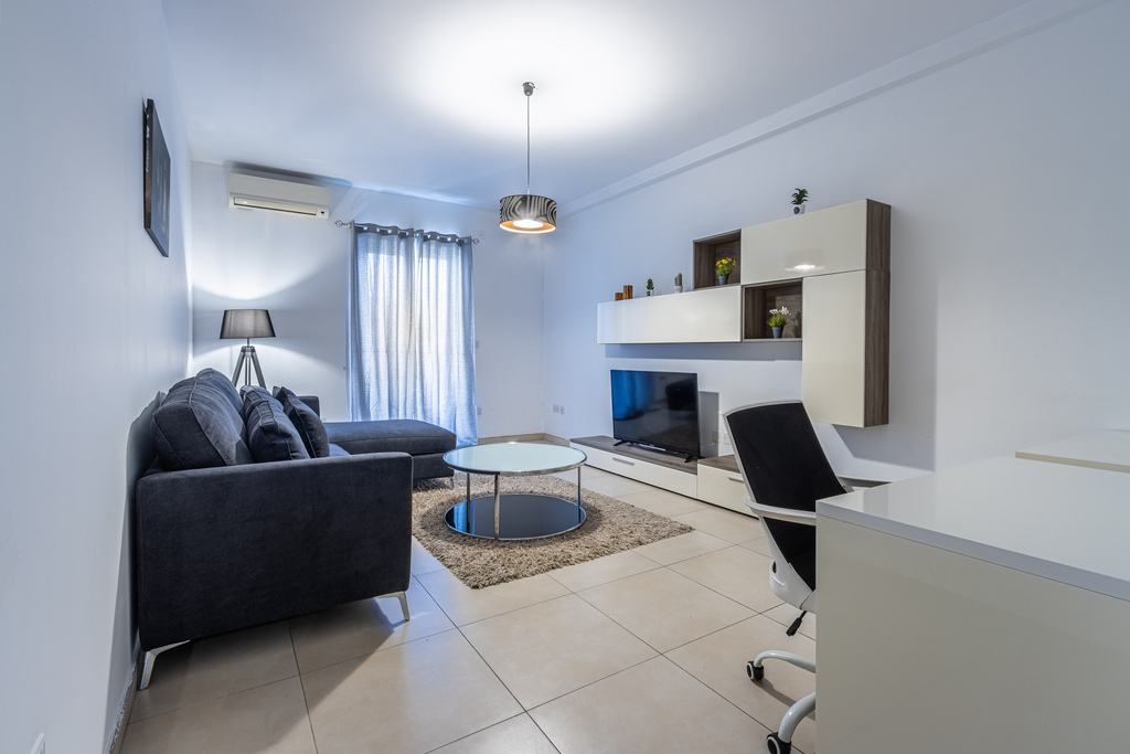 Malta-apartment-to-let-4-bedrooms-christies-malta