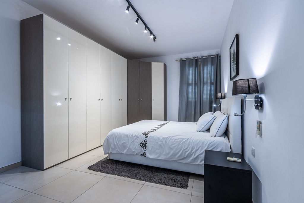 Sliema, Furnished Duplex Apartment's Image 7
